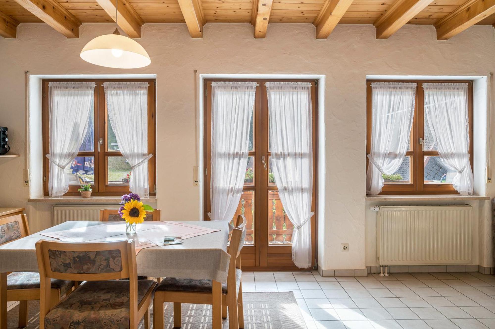 Gasthaus Zur Linde- Napf Oberried  Εξωτερικό φωτογραφία