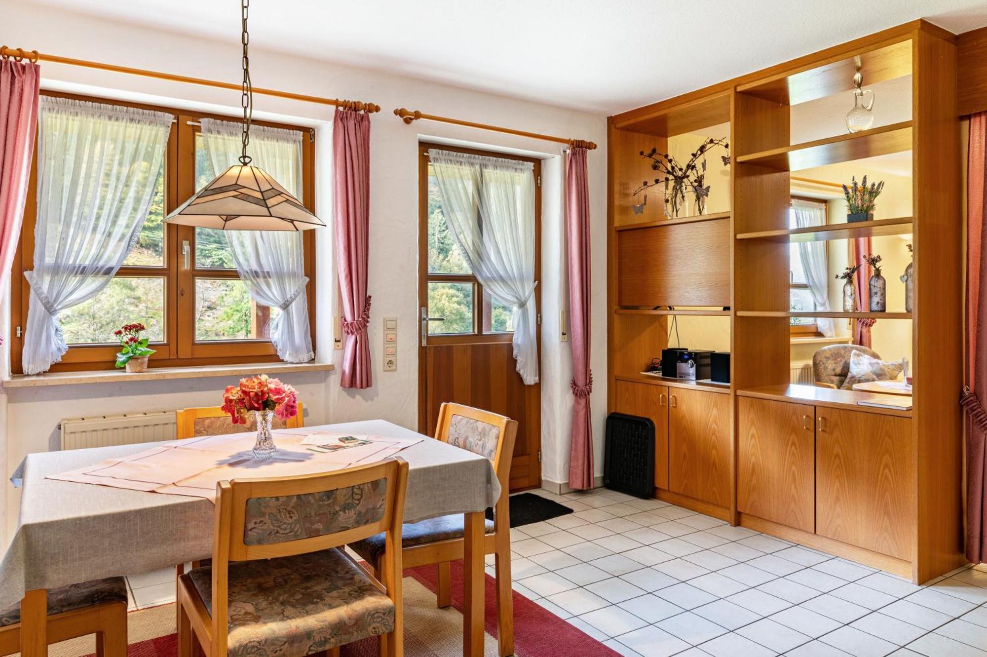Gasthaus Zur Linde- Napf Oberried  Εξωτερικό φωτογραφία